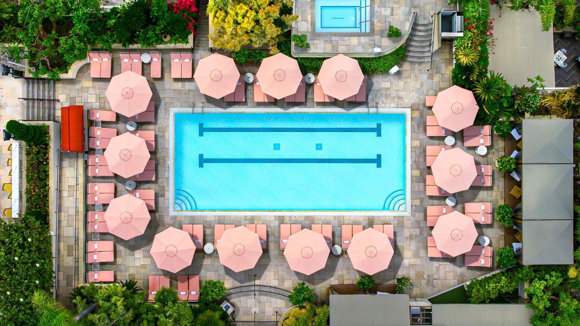 Four Seasons Angeles At Beverly Hills Hotel 5*