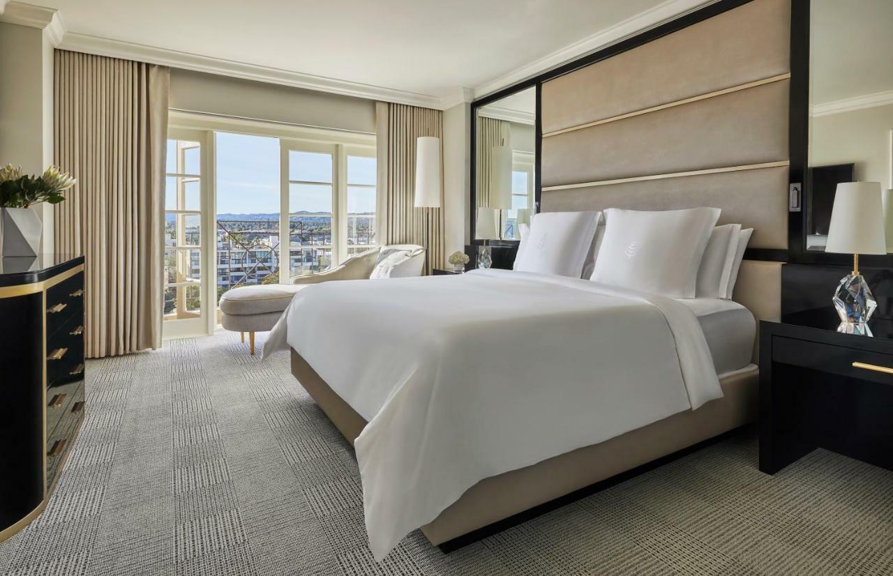 Four Seasons Angeles At Beverly Hills Hotel